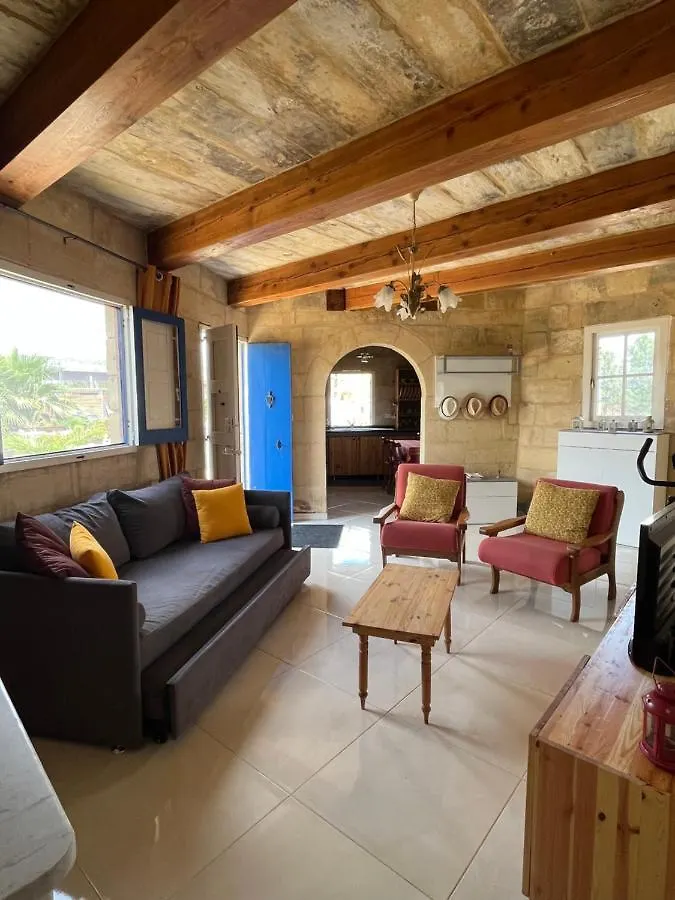 The Cottage Luqa Daire