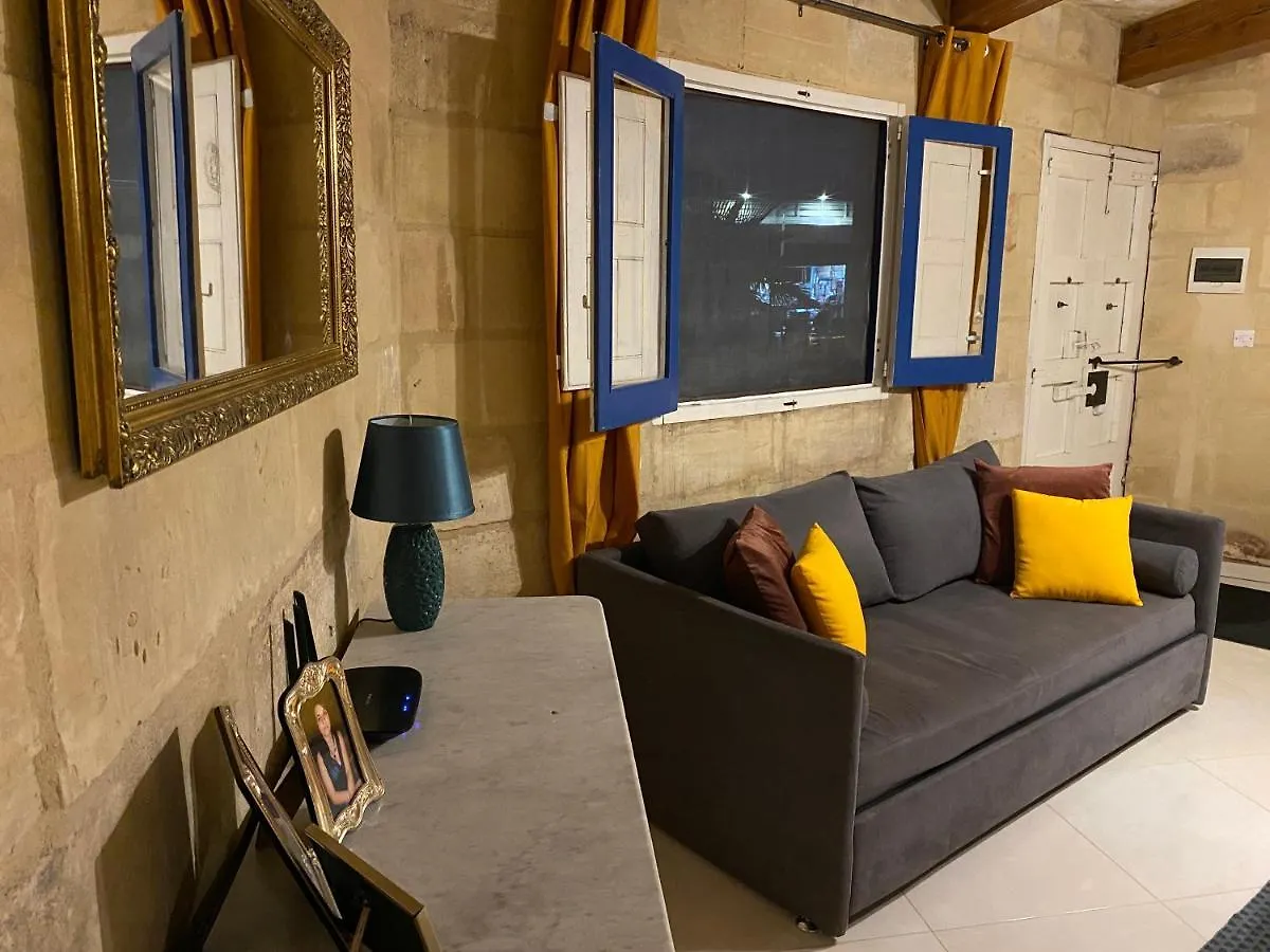 Daire The Cottage Luqa