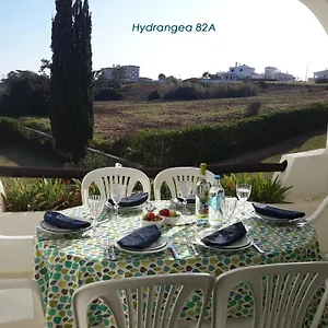 apartamentos-sao-rafael.hotelaalgarve.com/